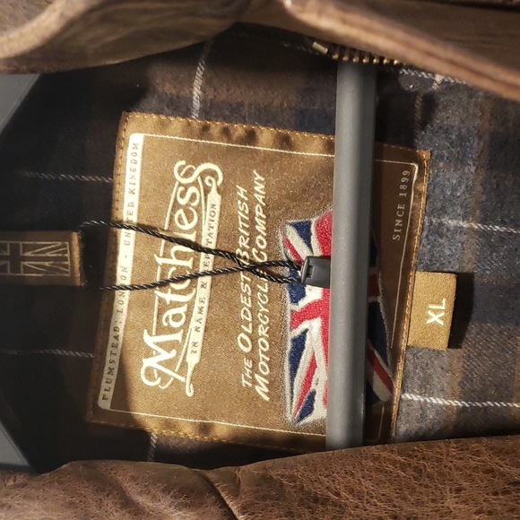 Leather jacket - Picture 2 of 13